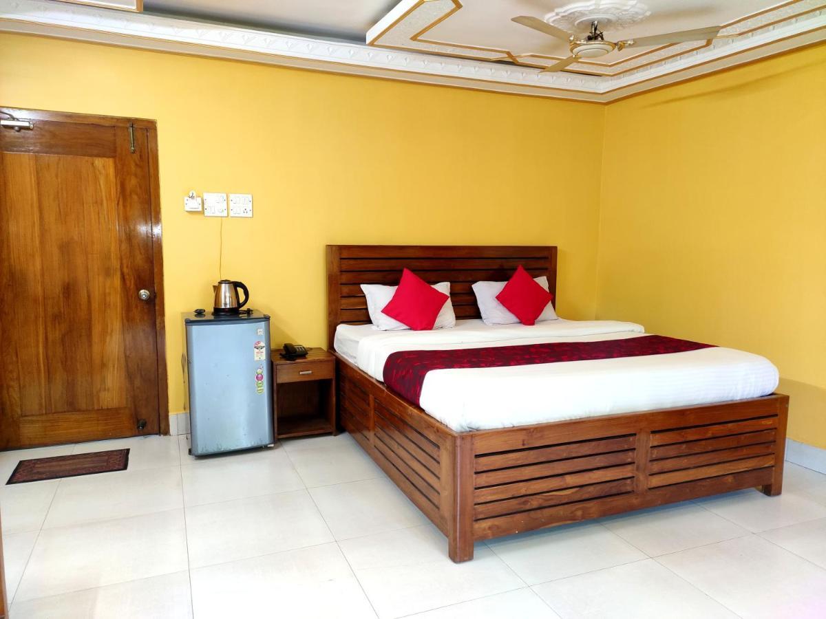 Hotel Nakshatra Karimganj Экстерьер фото