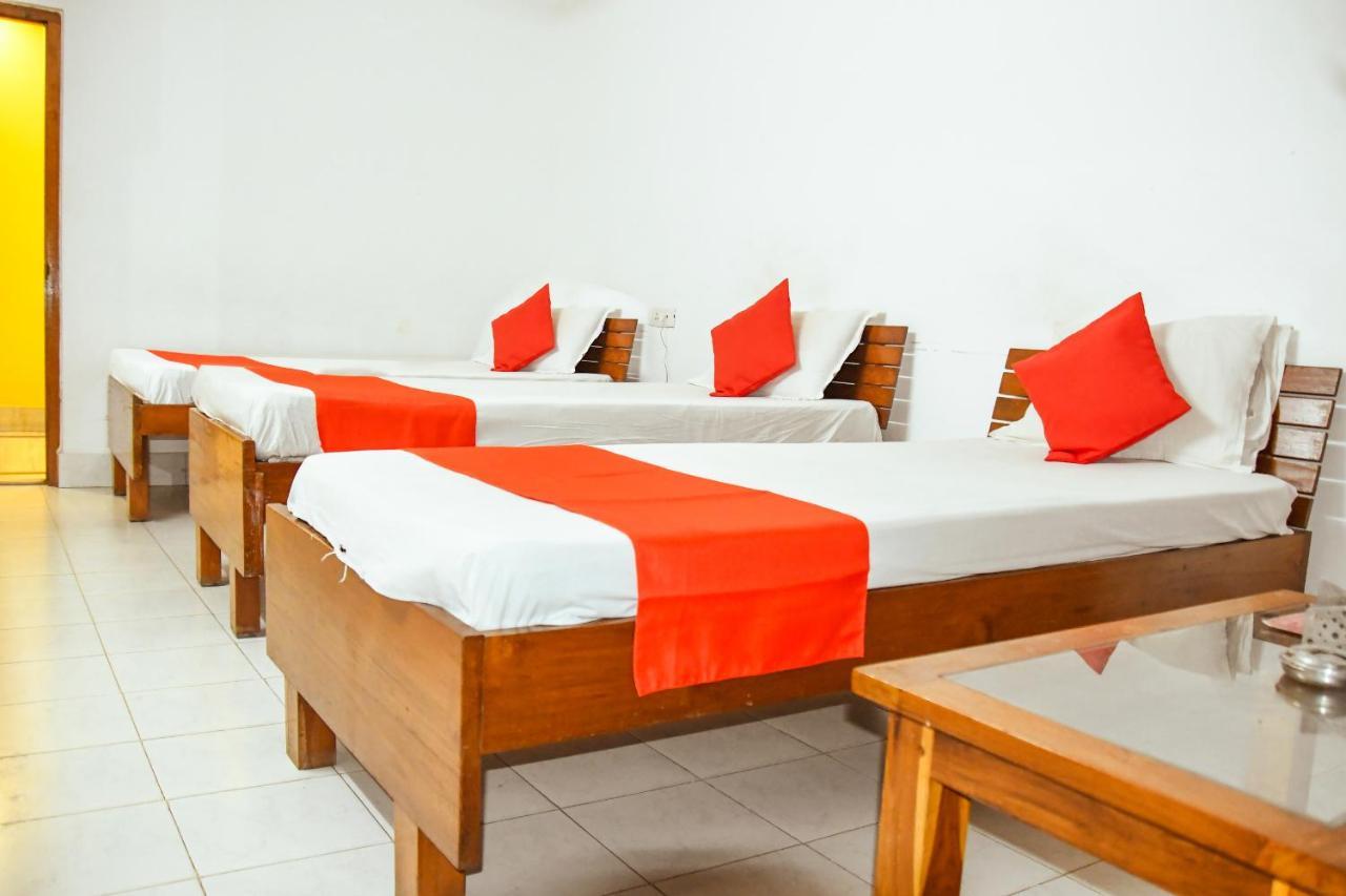 Hotel Nakshatra Karimganj Экстерьер фото
