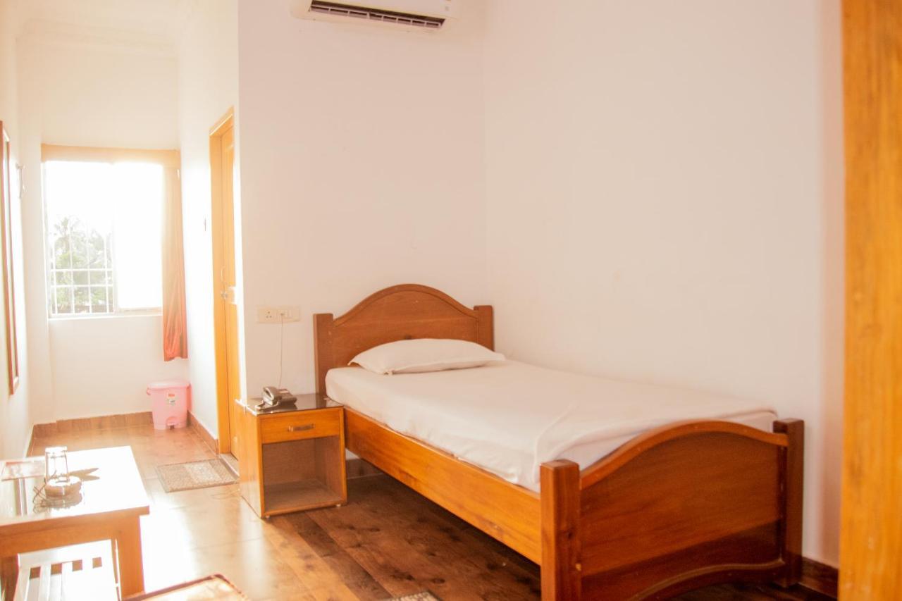 Hotel Nakshatra Karimganj Экстерьер фото