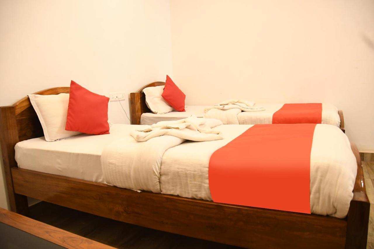 Hotel Nakshatra Karimganj Экстерьер фото