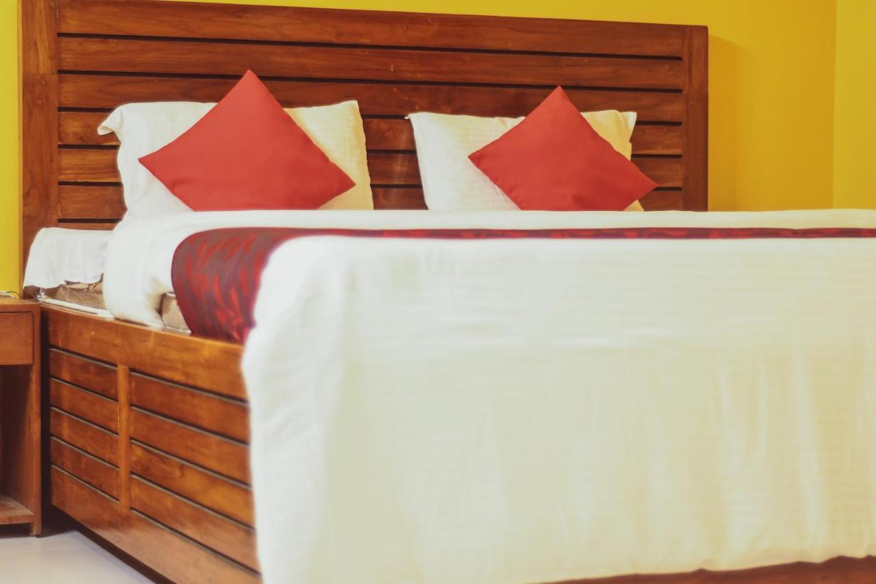 Hotel Nakshatra Karimganj Экстерьер фото